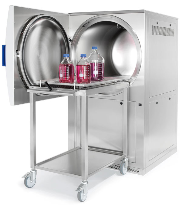 Large autoclave with trolley